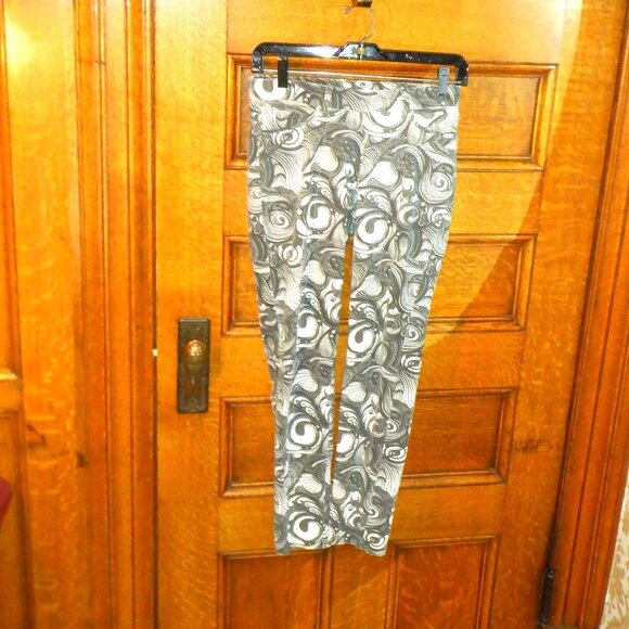 ~~~ CHILLI GIRL ~~~ M ~ Leggings - Picture 2 of 2